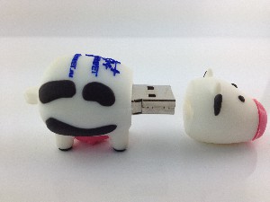 USB stick koe met logo